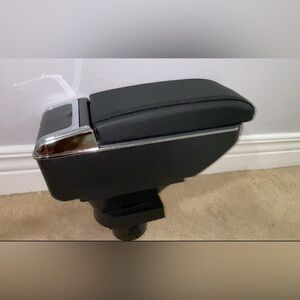 Toyota Yaris Hatchback Vitz Armrest 2006-2011 Car Arm Rest